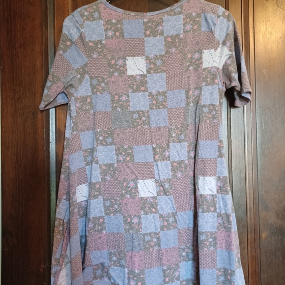 Lularoe Classic T, size XXS, gently used - Picture 3 of 4